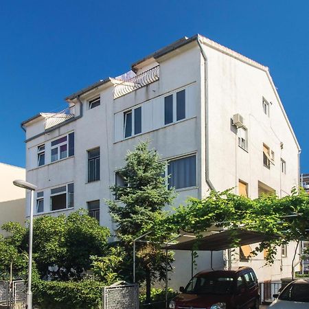 Amazing Apartment In Split With Kitchen Εξωτερικό φωτογραφία
